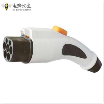 新能源汽车连接器发展势头强劲 新能源汽车连接器发展势头强劲