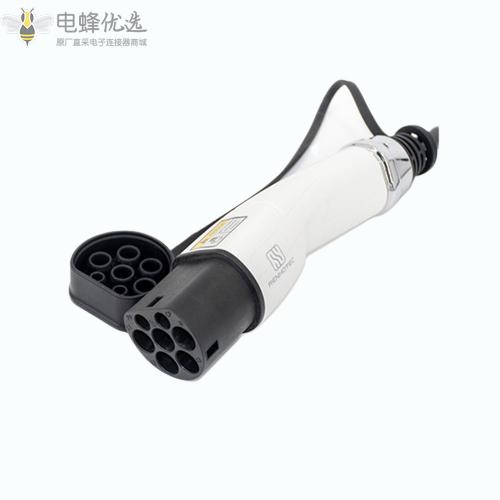 1688714039164539.jpg 13.欧标单相16A桩端枪头带5米线.jpg